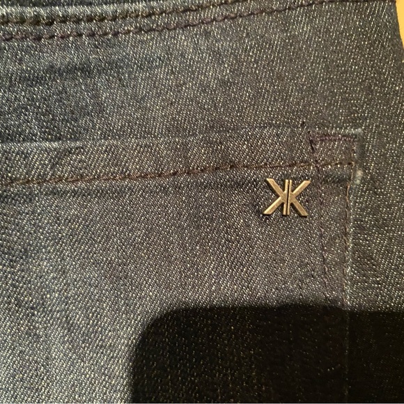 Khloe Kardashian Curvy Slim Boot dark jeans, 4 Tall - Picture 3 of 7